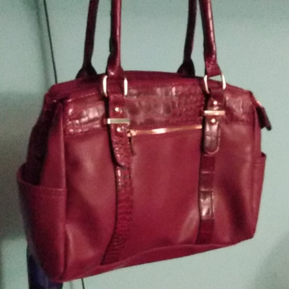 New- Great Neutral Color Purse - Picture 1 of 4